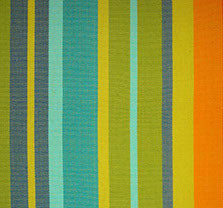 Farbmuster des Hängestuhls Maracujá in lebhaften bunten Sommerfarben – aus weichem, strapazierfähigem Stoff